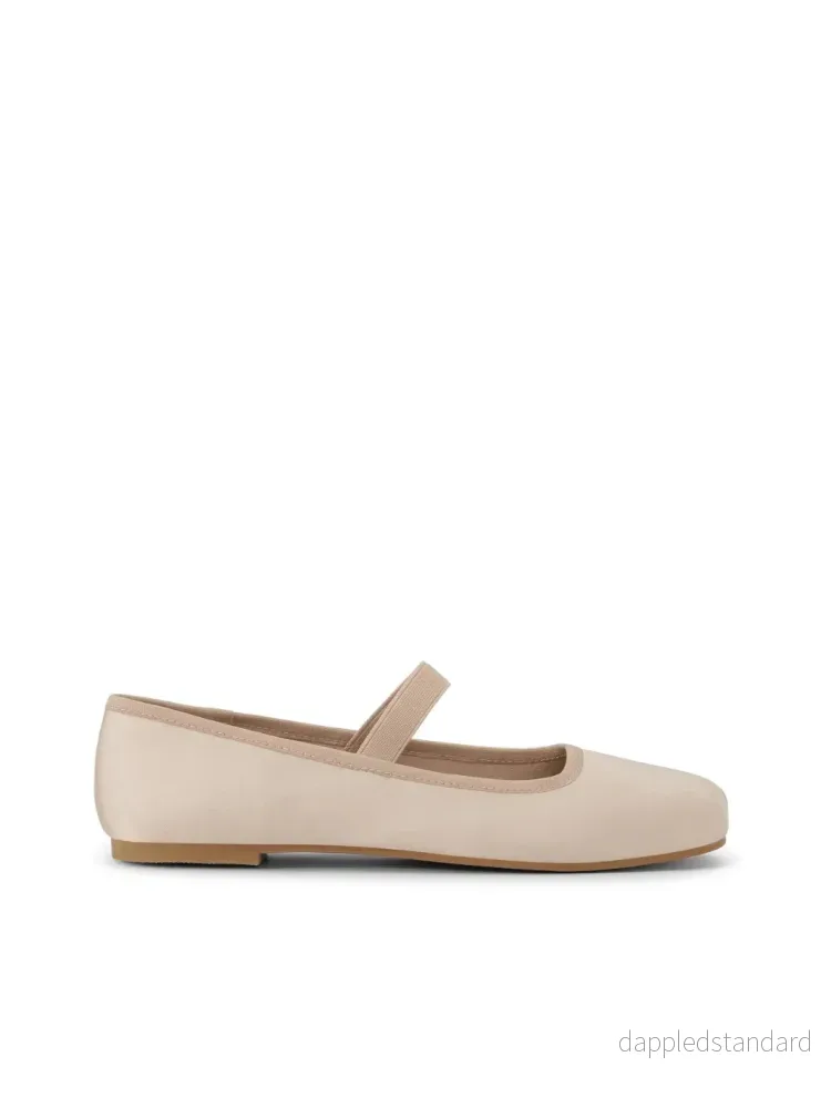 Shoe Biz Tacoma Ballerina I Nude Satin Shoe Biz Tacoma Ballerina I Nude Satin