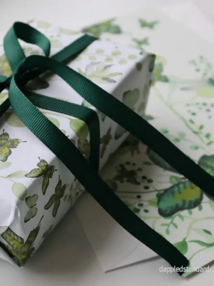 All By Voss Gavepapir, 5 m, Green Butterflies - Bild 2