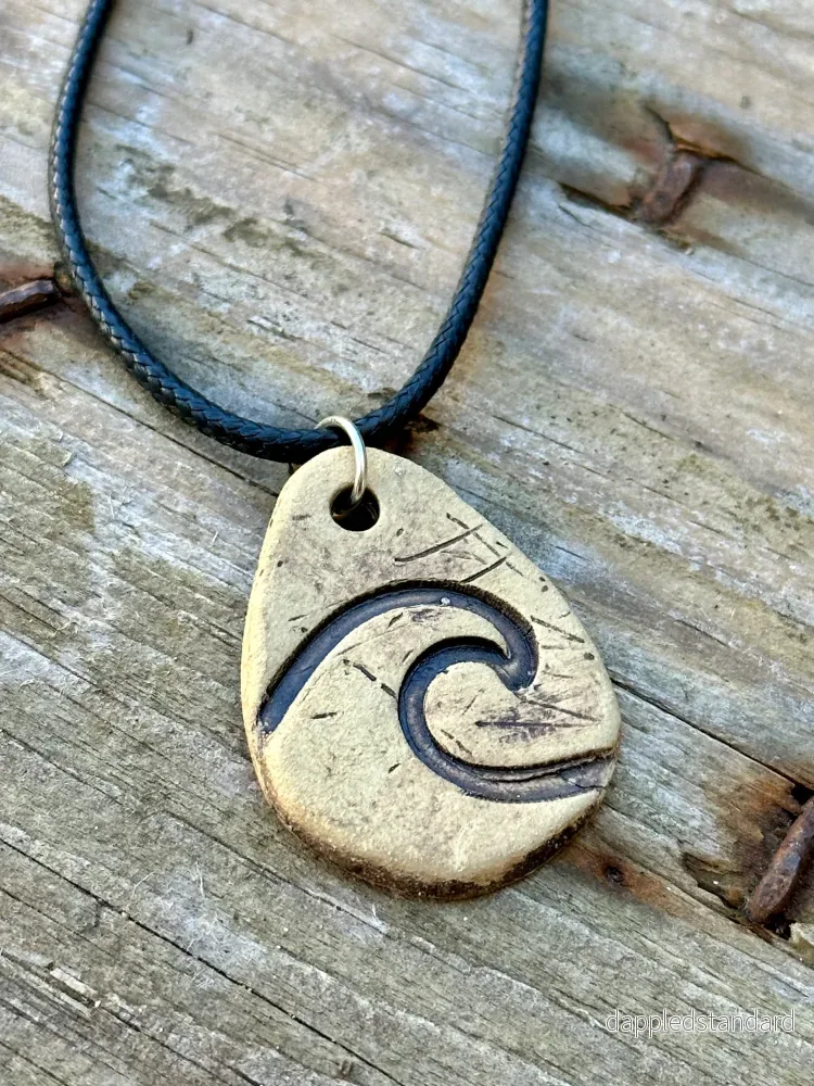 Halsband Ancient Wave Halsband Ancient Wave