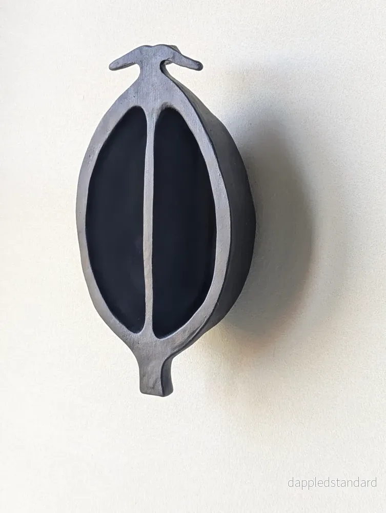 Nyponkapsel – skulptur