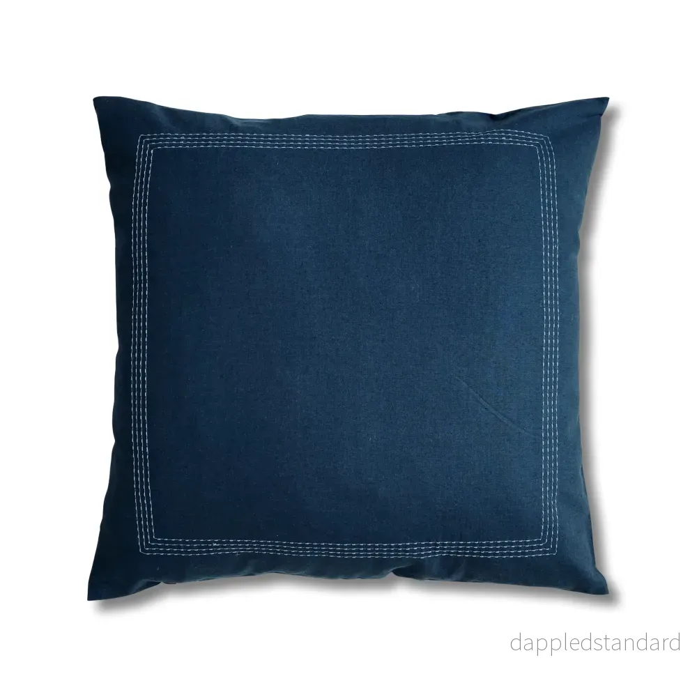 BETTY Kudde Broderad Bomull BETTY Kudde Broderad Bomull