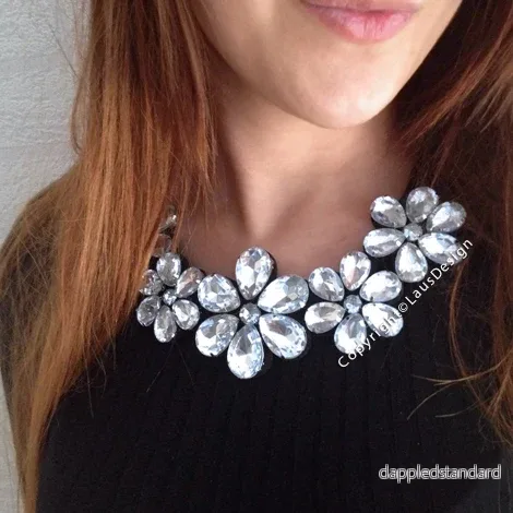 Halsband – Blommor