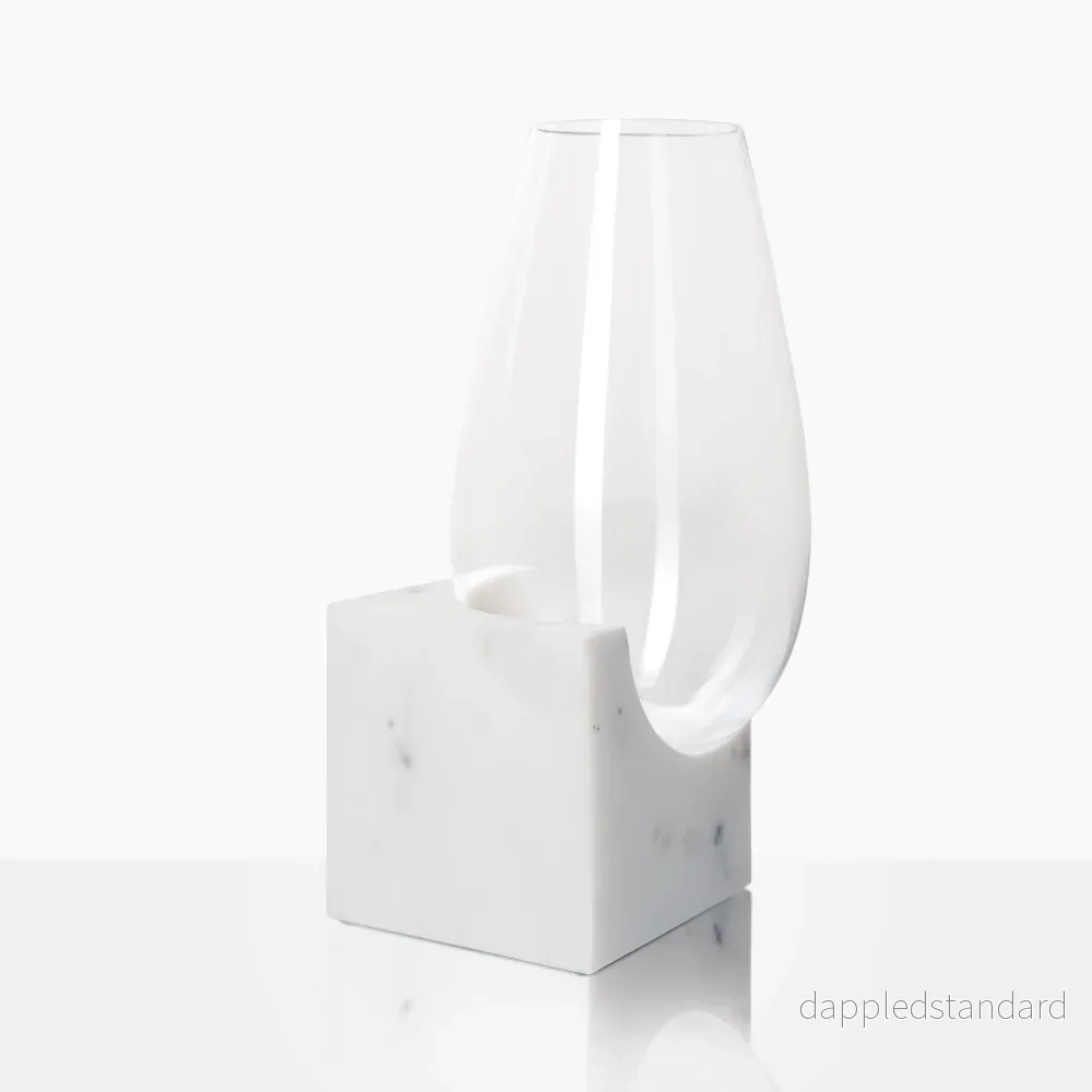 CLIFFHANGER VASE - CALACATTA CARRARA MARBLE - Bild 3