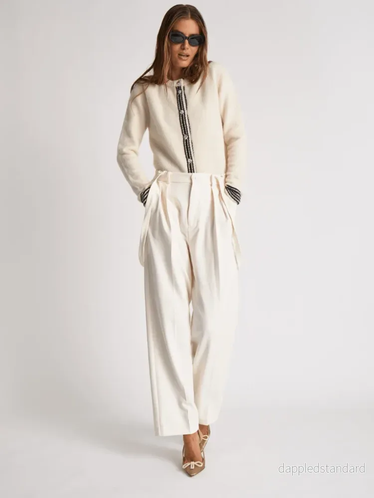 Offwhite Valencia Custommade Stickatd Cardigan Offwhite Valencia Custommade Stickatd Cardigan