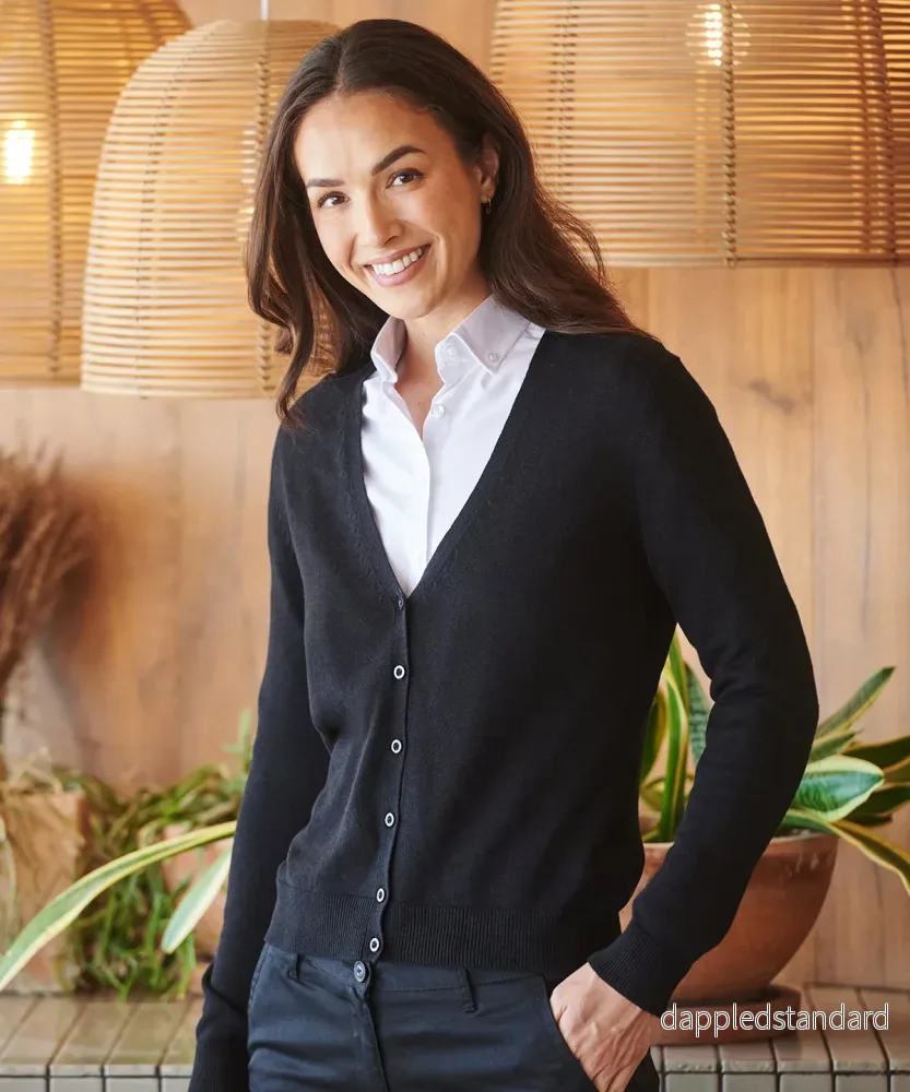 V-ringad cardigan för damer V-ringad cardigan för damer
