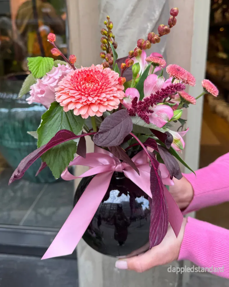 Petit bukett med vas: Blomsterfest i Miniatyr - Bild 2