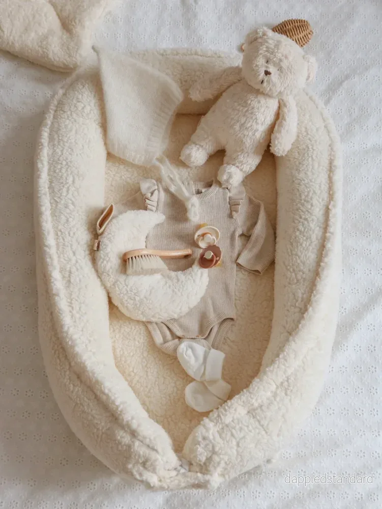 Teddy babynest - creme - Beställningsvara!