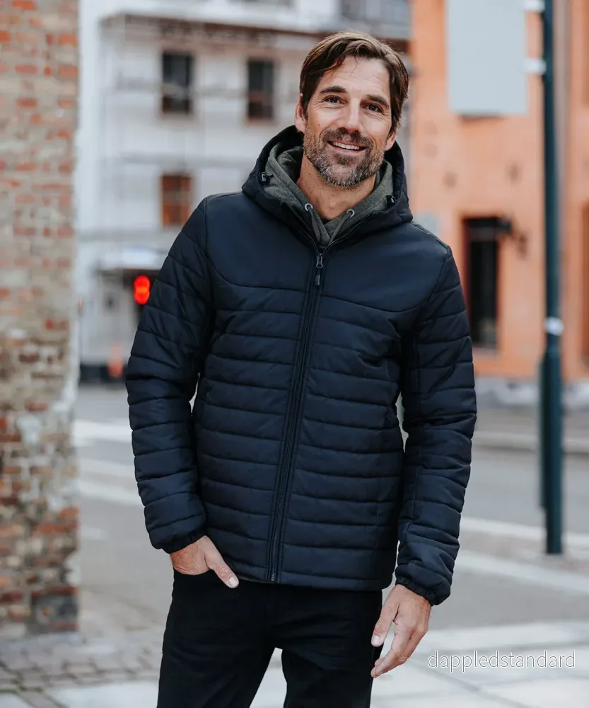 Nautilus quiltad jacka med huva