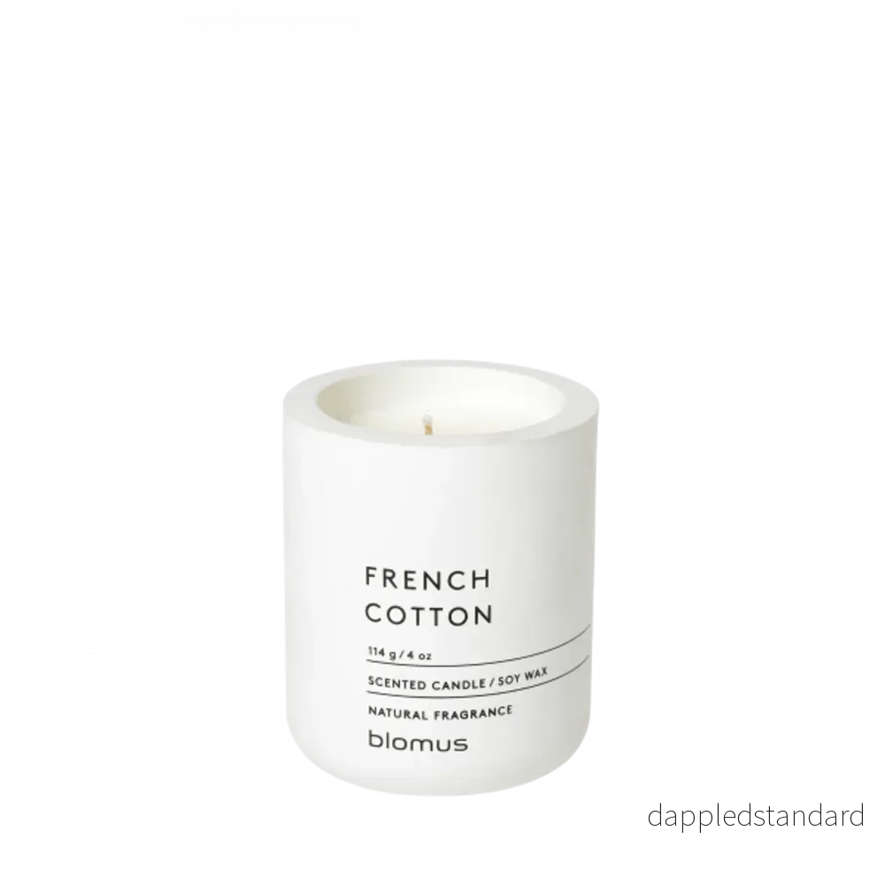 Doftljus Fraga french cotton ø6 cm lily white Doftljus Fraga french cotton ø6 cm lily white