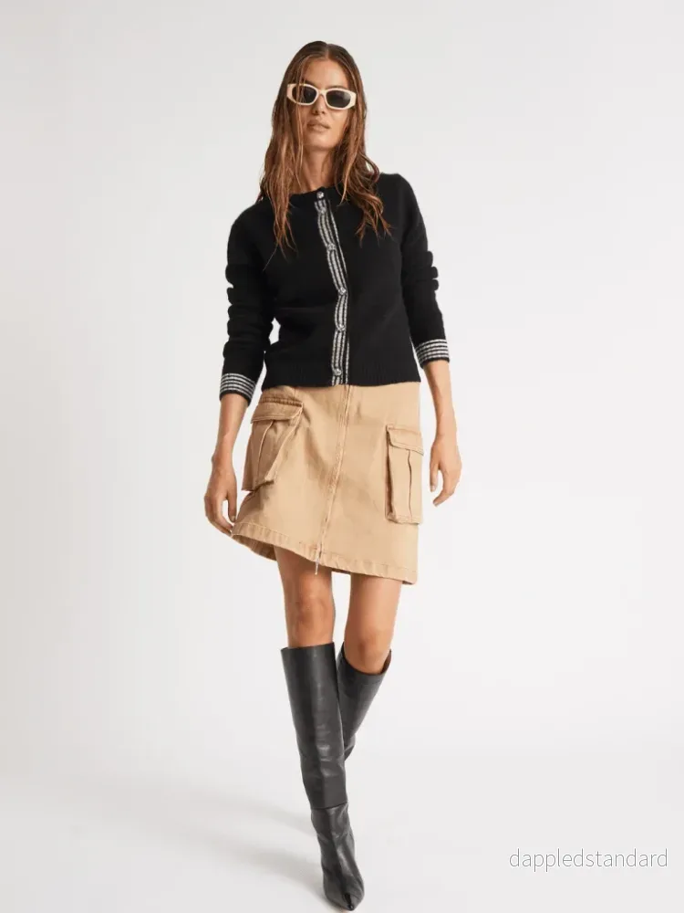 Svart Valencia Custommade Stickatd Cardigan