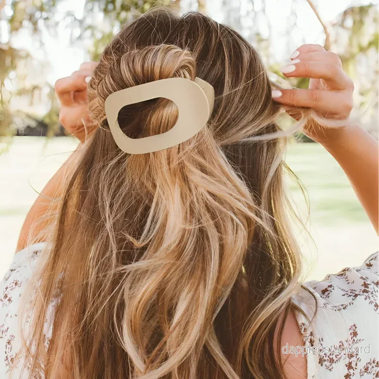 HairLigt - Sätt upp håret. Slipp obehaget. Pris för 4 stycken