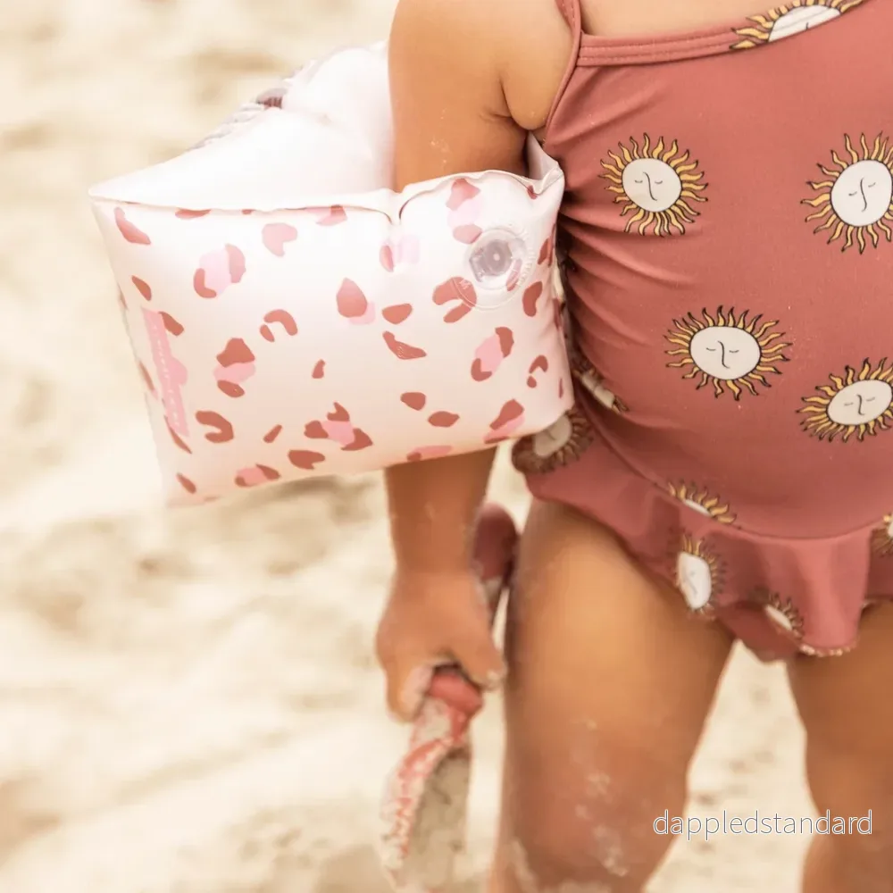 Armpuffar Old pink leopard Armpuffar Old pink leopard