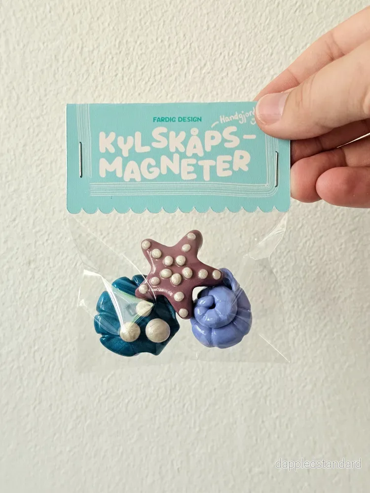 (PRE-ORDER) Kylskåpsmagneter – Bluey Tropical