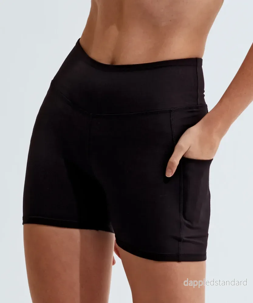 Shorts i återvunnen TriDri-material för damer